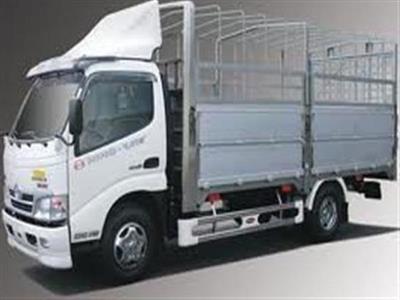 Tải thùng 4,5 tấn Hino WU422