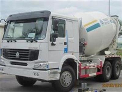 Trộn bê tông 9 khối Howo Sinotruk