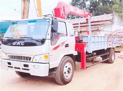 Xe tải JAC gắn cẩu 5 tấn Unic URV553