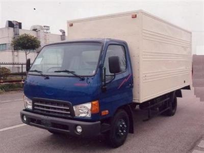 Xe tải thùng kín 5,25 tấn Hyundai HD600 đồng vàng