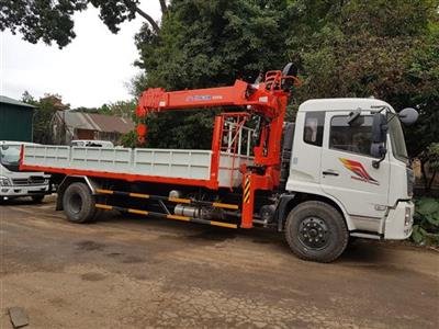 Xe tải Dongfeng B180 gắn cẩu 5 tấn 6 đốt Kanglim