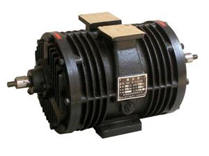 Bơm hút chân không xe tải Dongfeng