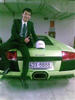 Báo nước ngoài "choáng" vì Lamborghini bị giẫm tại Việt Nam