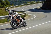 4 lý do thiết thực nên chạy nakedbike