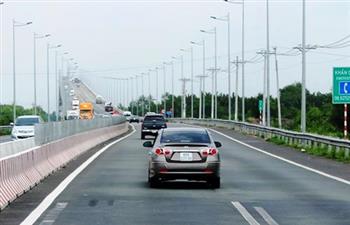 Vượt phải - lỗi nhiều tài xế Việt đang hiểu sai