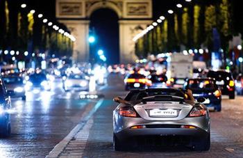 Pháp cấm bán ôtô chạy xăng và dầu vào 2040