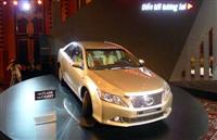 Toyota Camry thế hệ mới có giá bán từ 982 triệu đồng