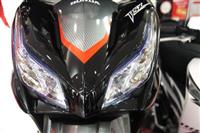 Thay đổi bóng đèn cho xe có hợp pháp?