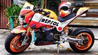 Honda MSX 125 độ dáng CB1000R Repsol