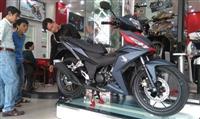 Honda Winner 150 đội giá 5 triệu đồng