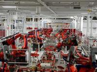 Tham quan nhà máy lắp ráp xe thể thao chạy điện Tesla