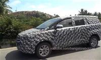 Toyota Innova 2016 chạy thử trên đường