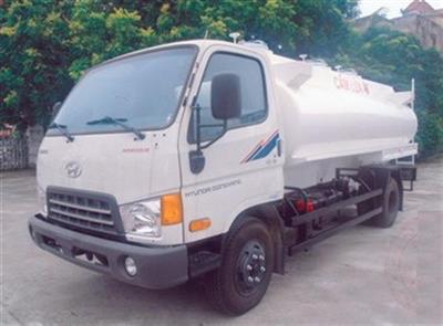 Xi téc chở xăng dầu 9 khối Hyundai HD700