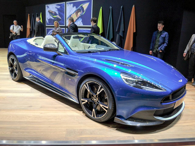 Aston Martin Vanquish S Volante 2018 giá 7,1 tỷ đồng - 2