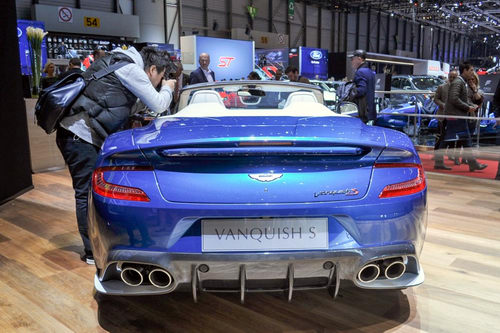 Aston Martin Vanquish S Volante 2018 giá 7,1 tỷ đồng - 4