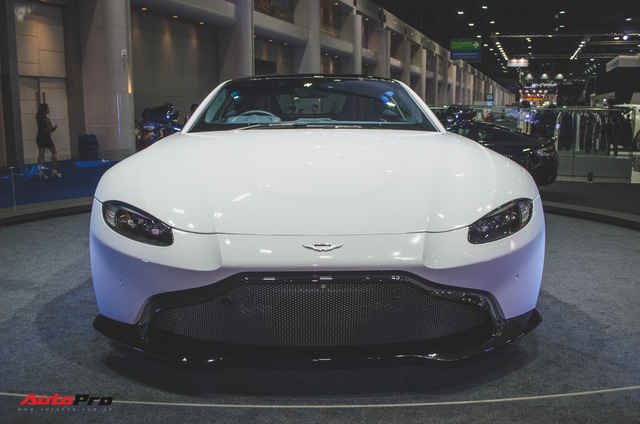 Aston Martin Vantage 2019 hoàn toàn mới cập bến Đông Nam Á - 2