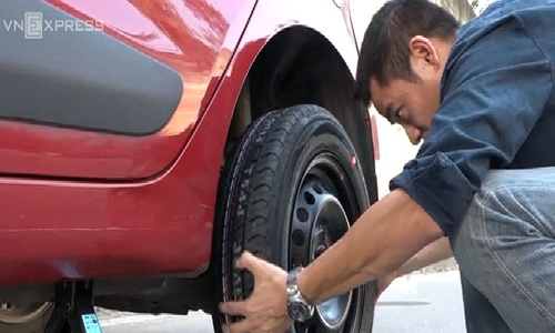 ky-nang-tu-thay-lop-oto-khong-the-bo-qua-cho-tai-xe-viet-5