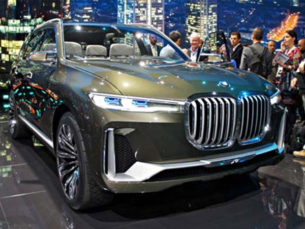 SUV cỡ lớn BMW X7 lần đầu lộ diện, bán ra từ cuối 2018 ảnh 1