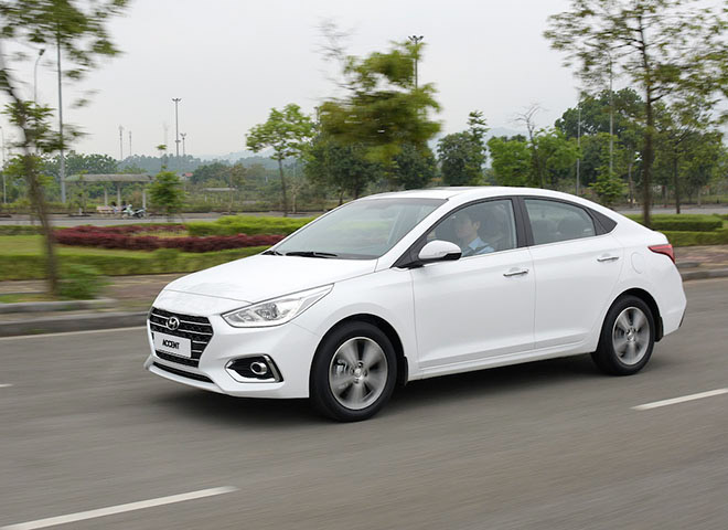 Bảng giá xe Hyundai cập nhật tháng 6/2018 2