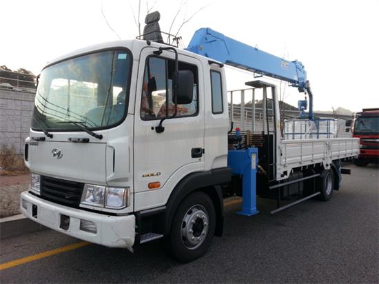 Đánh giá chất lương của xe tải gắn cẩu Hyundai 2