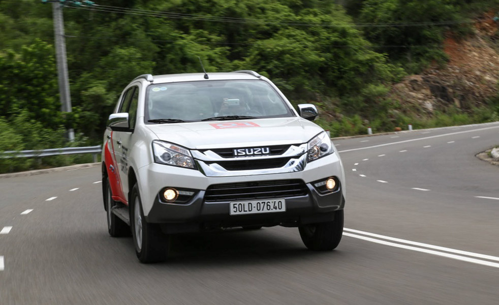 Isuzu mu-X bán chạy nhất trong tháng 4/2019  1