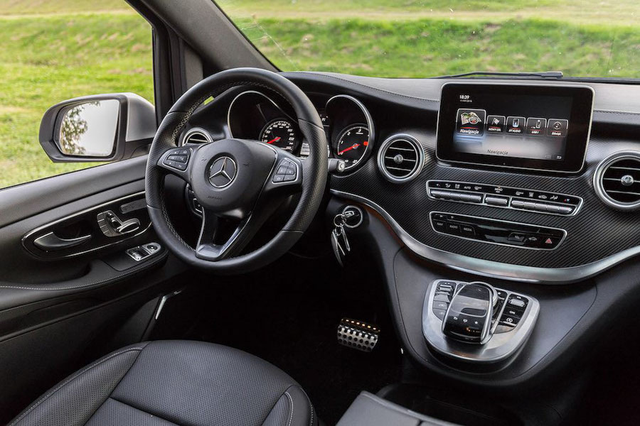 Mercedes V-Class Night Edition 2